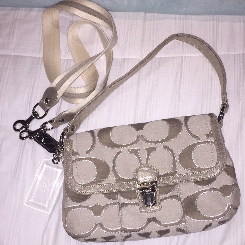 Coach purse!!